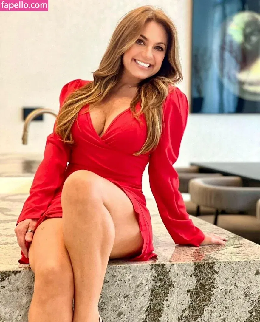 Penelope Menchaca / menchaca.oficial Onlyfans Photo Gallery 