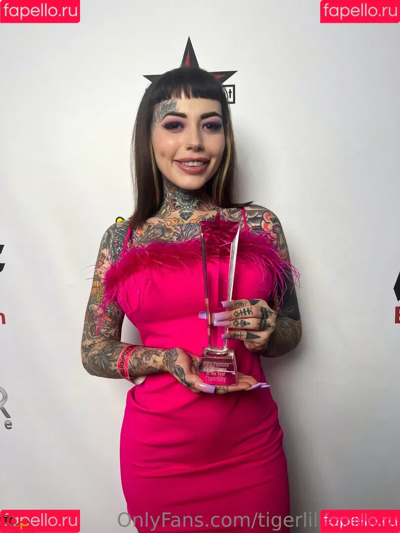 Tigerlilly / tigerl / tigerlilly_official / tigerlillysg_ Onlyfans Photo Gallery 