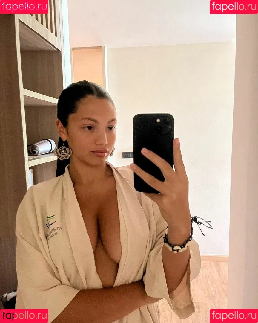 angel yussuff / angelprettyy / angelyussof Onlyfans Photo Gallery 