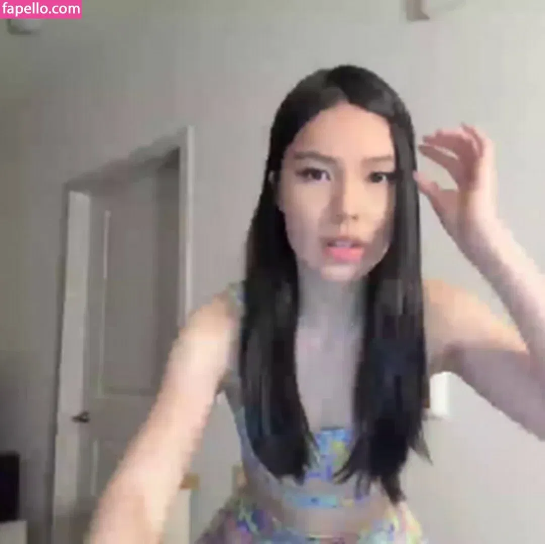 Eggytiff / _authenticbella Onlyfans Photo Gallery 