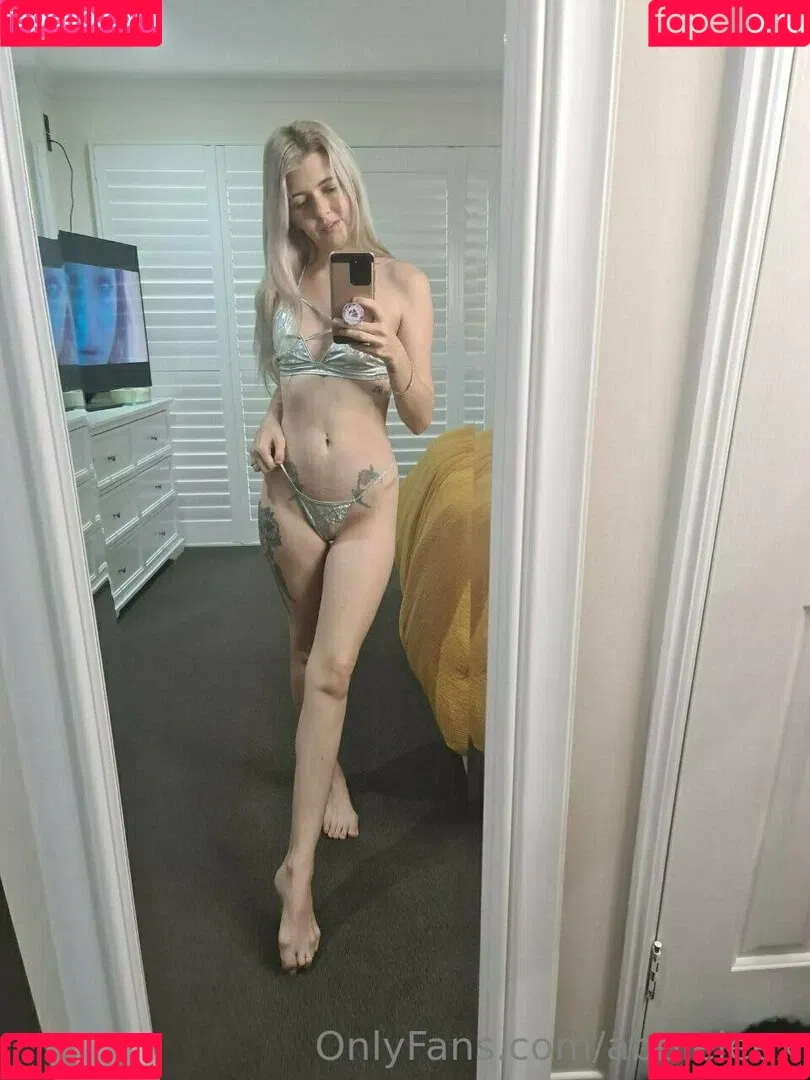 abbie.lee.x / abbieleex Onlyfans Photo Gallery 