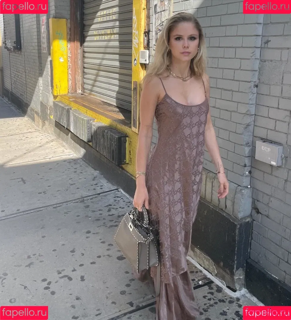 Erin Moriarty / erinelairmoriarty Onlyfans Photo Gallery 