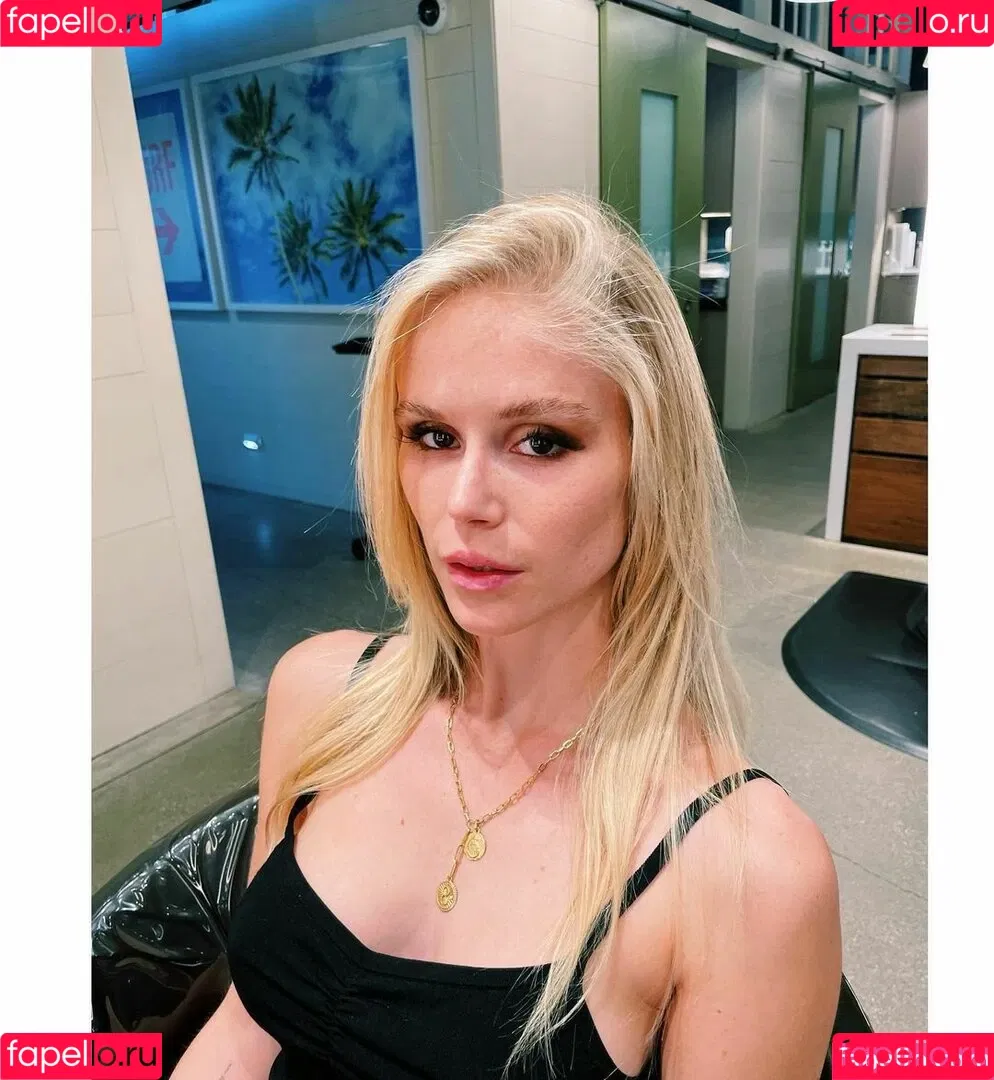 Erin Moriarty / erinelairmoriarty Onlyfans Photo Gallery 