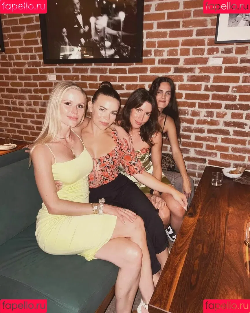 Erin Moriarty / erinelairmoriarty Onlyfans Photo Gallery 