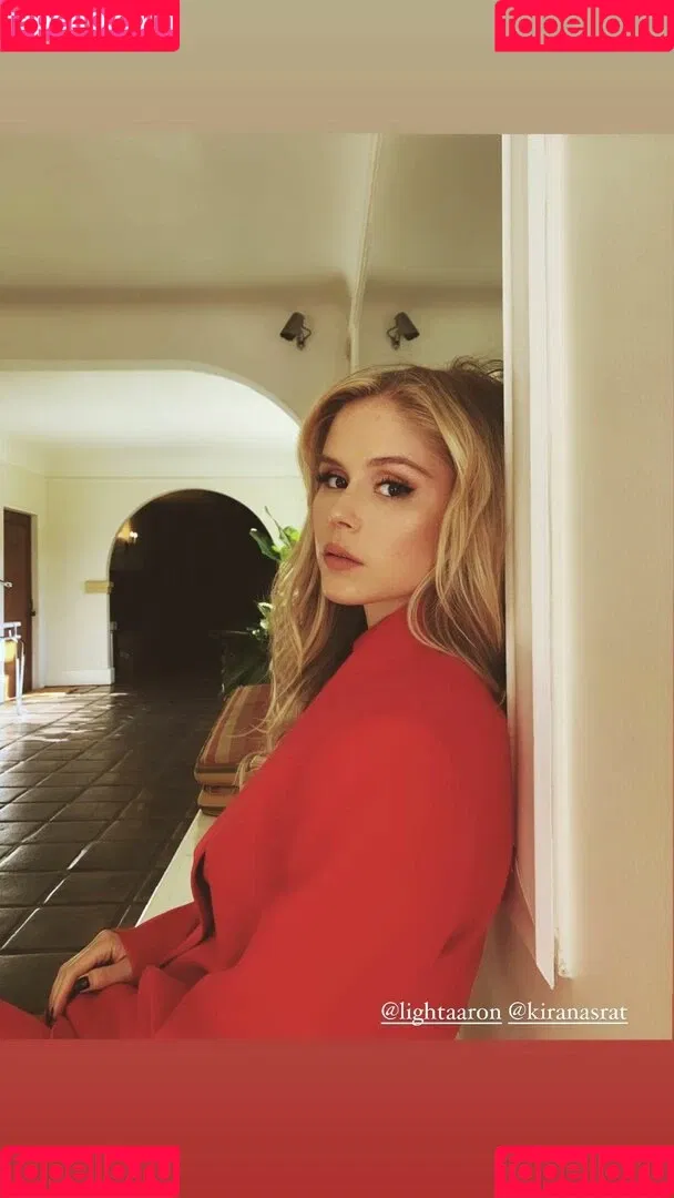Erin Moriarty / erinelairmoriarty Onlyfans Photo Gallery 