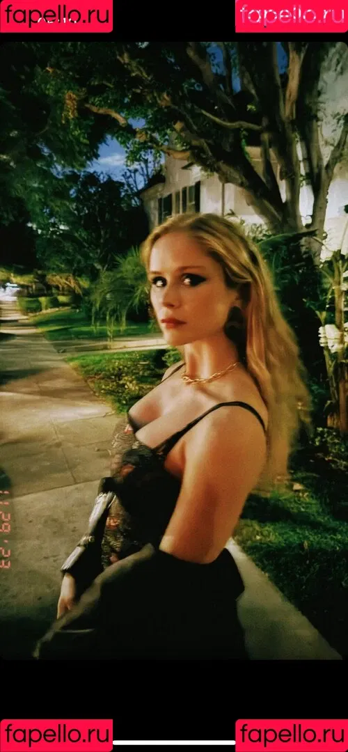 Erin Moriarty / erinelairmoriarty Onlyfans Photo Gallery 