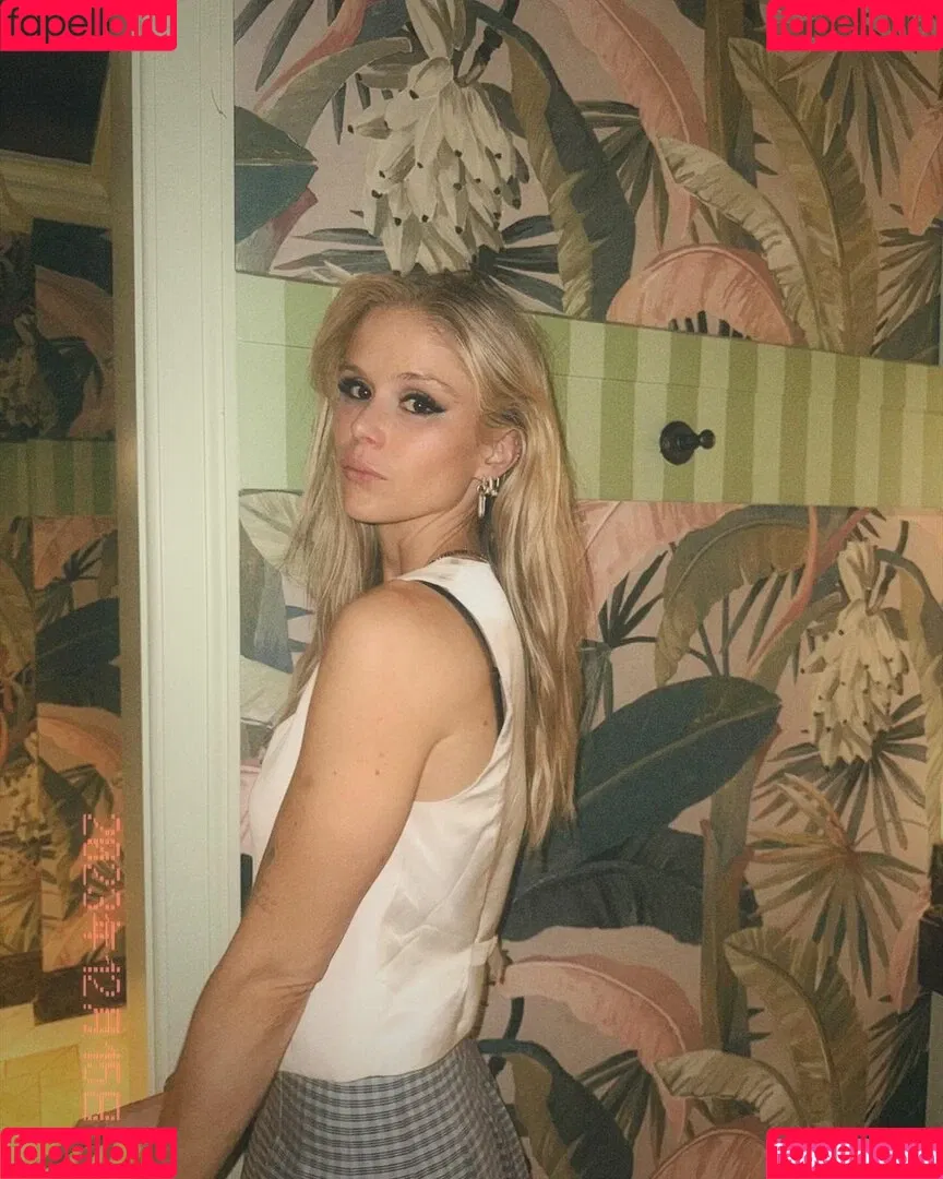 Erin Moriarty / erinelairmoriarty Onlyfans Photo Gallery 