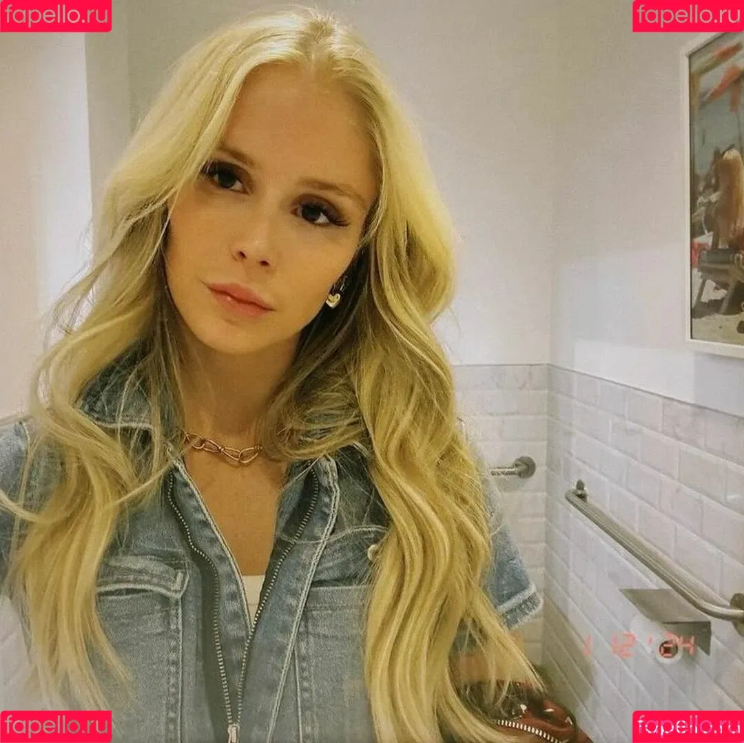 Erin Moriarty / erinelairmoriarty Onlyfans Photo Gallery 