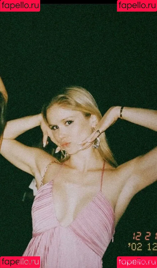 Erin Moriarty / erinelairmoriarty Onlyfans Photo Gallery 