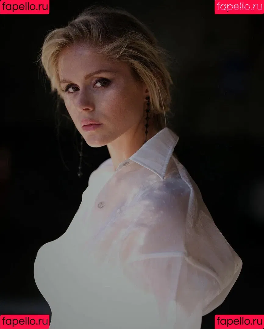 Erin Moriarty / erinelairmoriarty Onlyfans Photo Gallery 