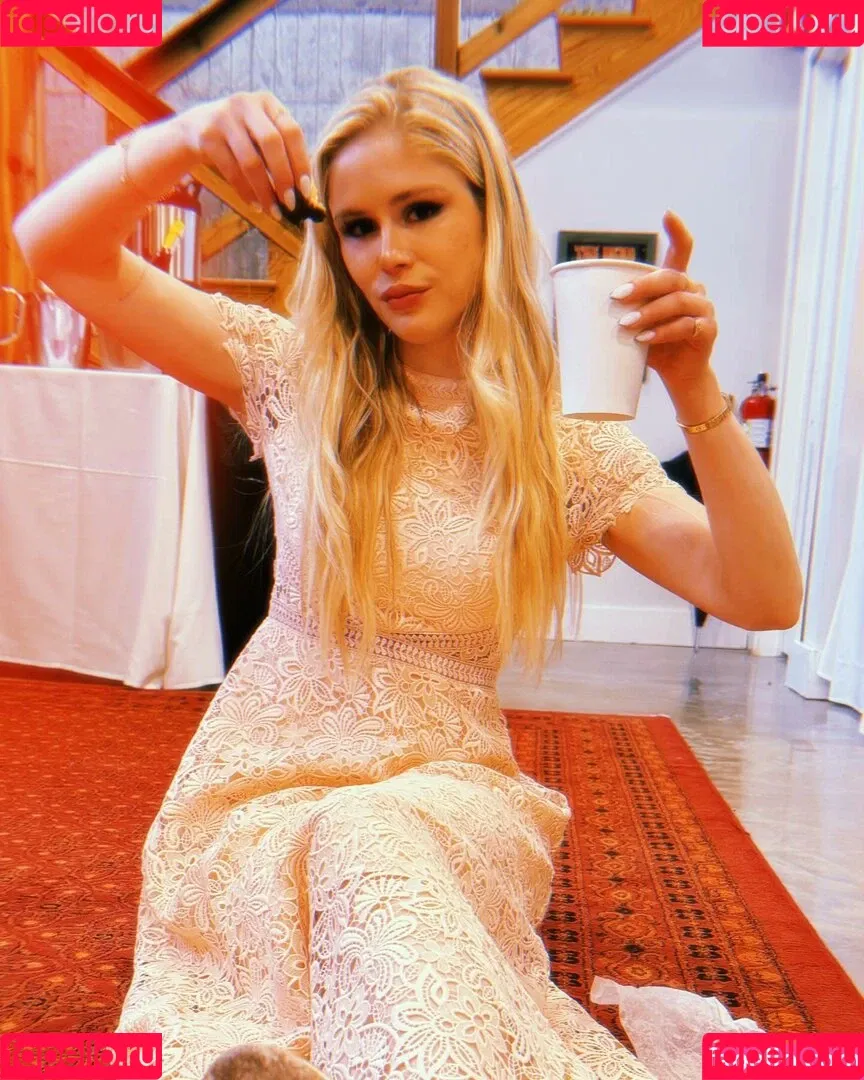 Erin Moriarty / erinelairmoriarty Onlyfans Photo Gallery 