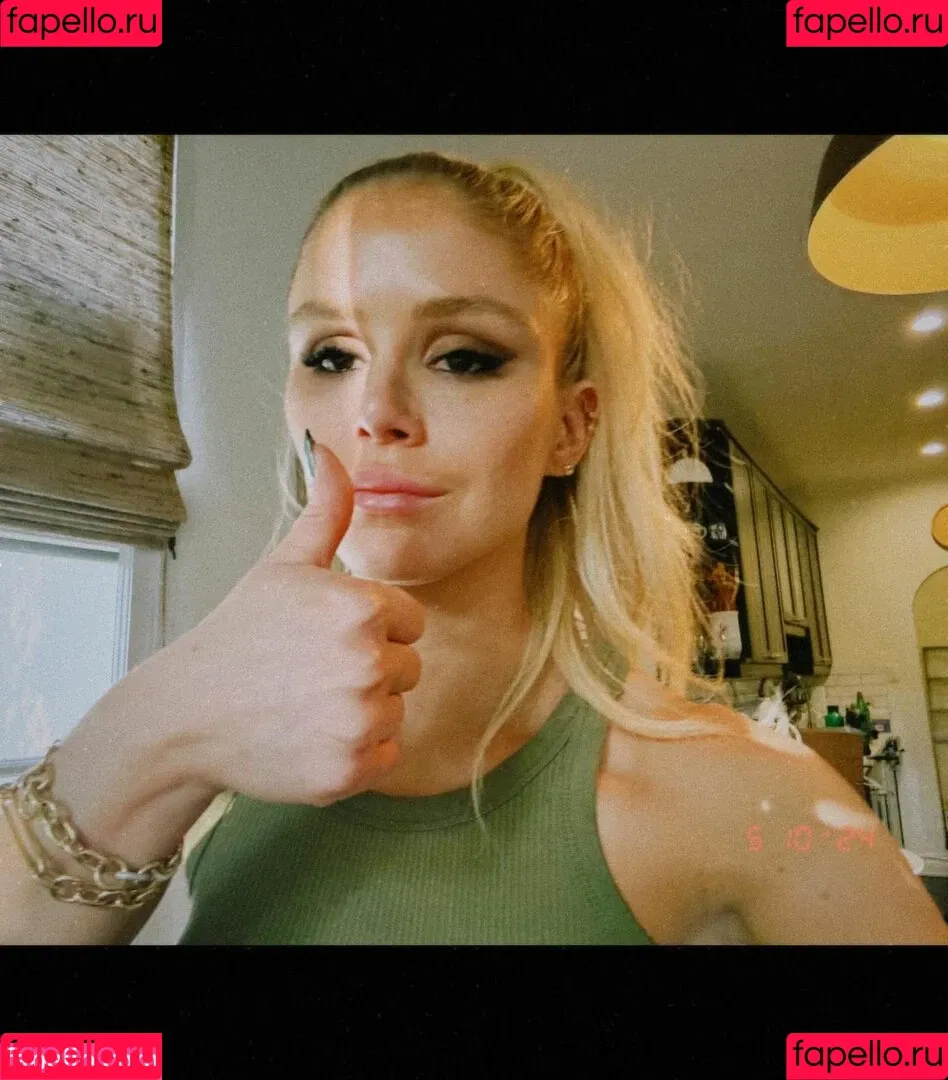 Erin Moriarty / erinelairmoriarty Onlyfans Photo Gallery 