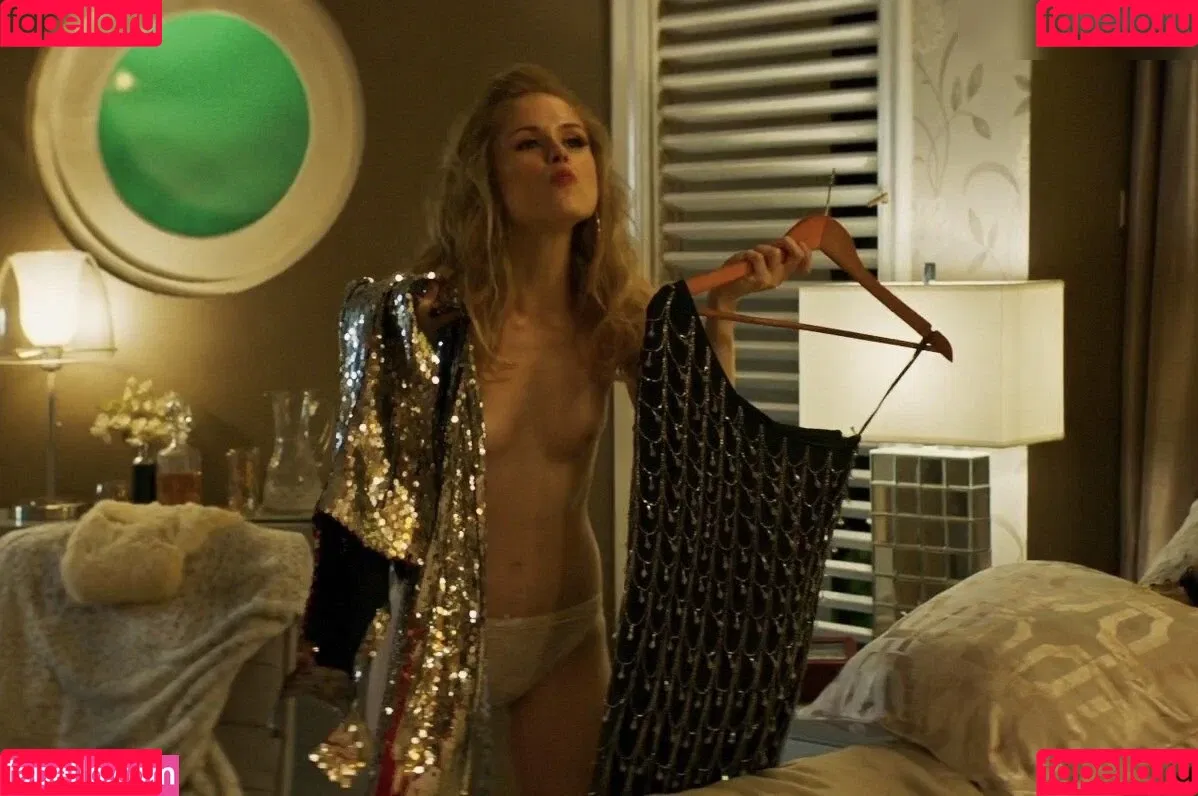 Erin Moriarty / erinelairmoriarty Onlyfans Photo Gallery 