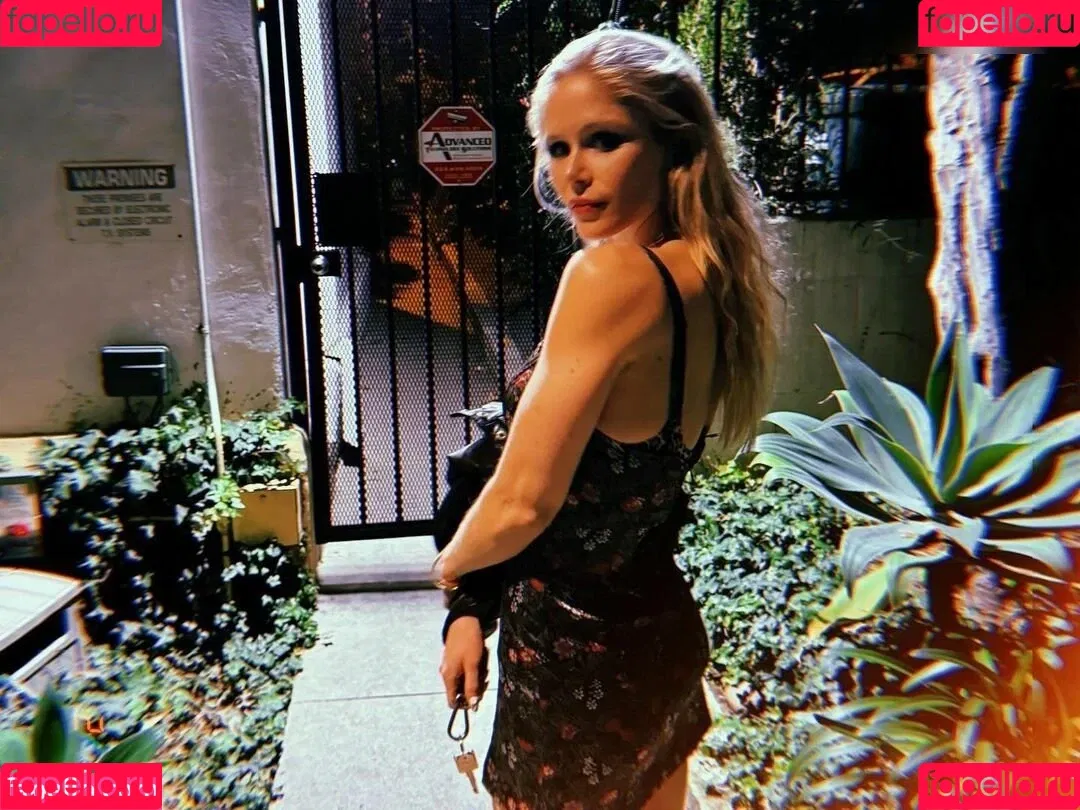 Erin Moriarty / erinelairmoriarty Onlyfans Photo Gallery 