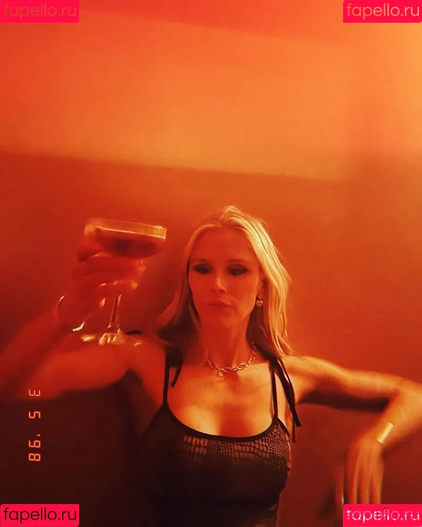 Erin Moriarty / erinelairmoriarty Onlyfans Photo Gallery 