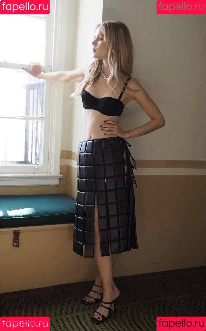 Erin Moriarty / erinelairmoriarty Onlyfans Photo Gallery 