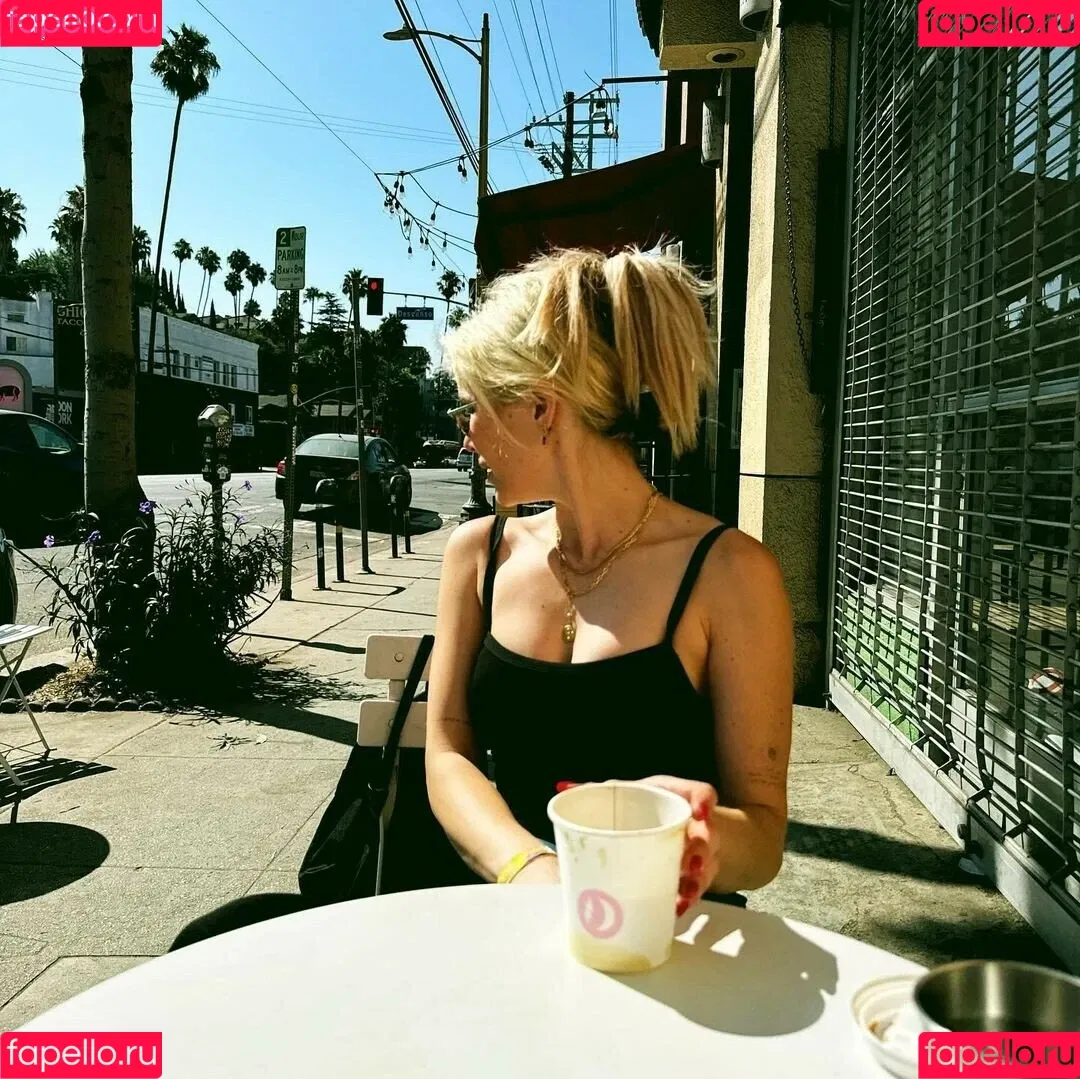 Erin Moriarty / erinelairmoriarty Onlyfans Photo Gallery 