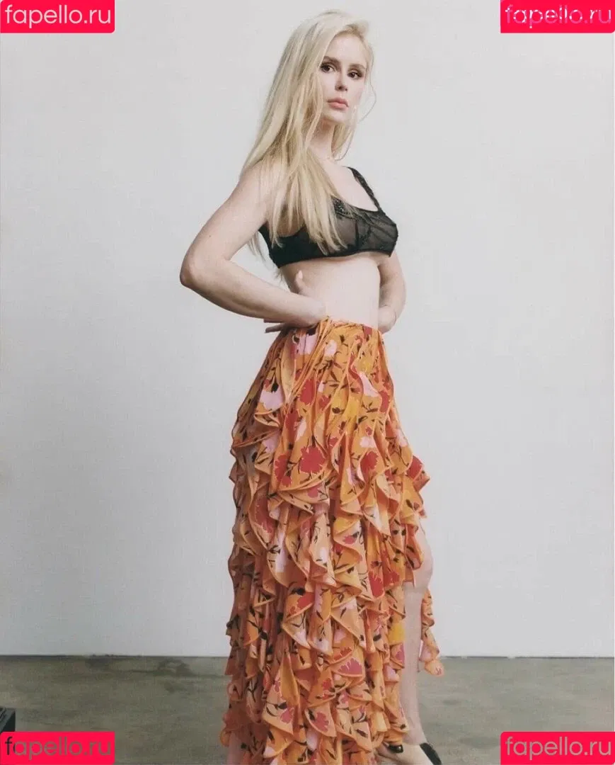 Erin Moriarty / erinelairmoriarty Onlyfans Photo Gallery 