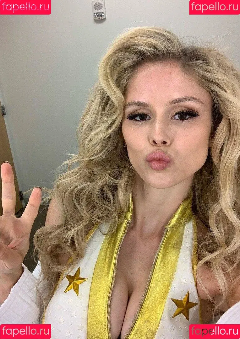 Erin Moriarty / erinelairmoriarty Onlyfans Photo Gallery 