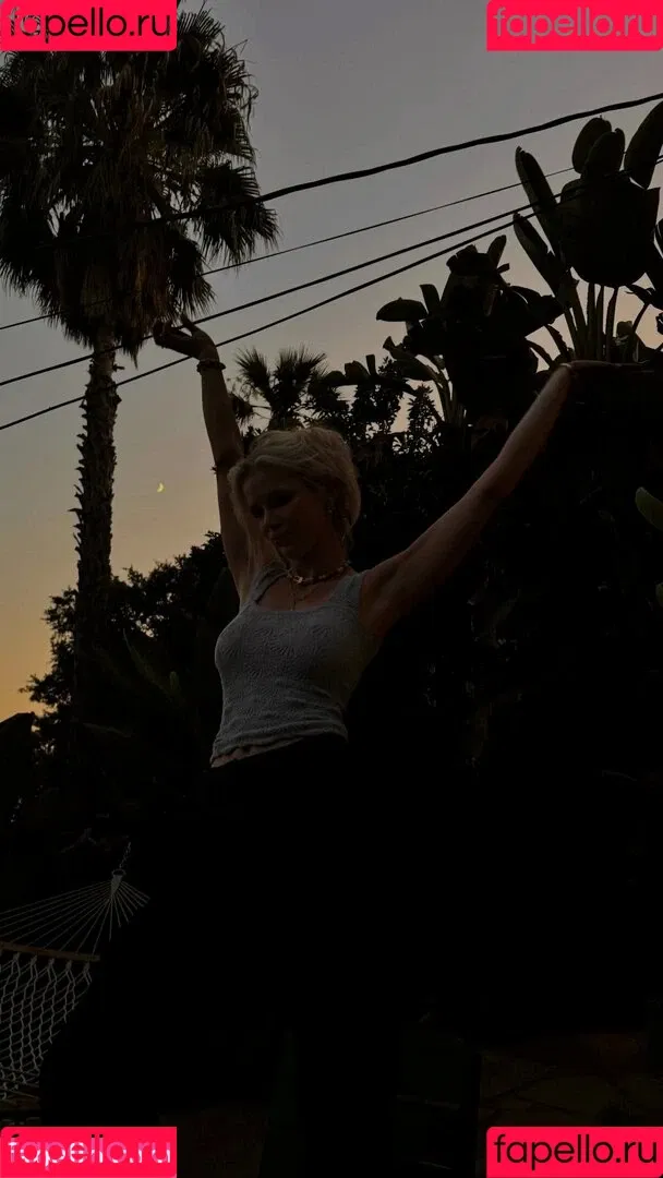 Erin Moriarty / erinelairmoriarty Onlyfans Photo Gallery 