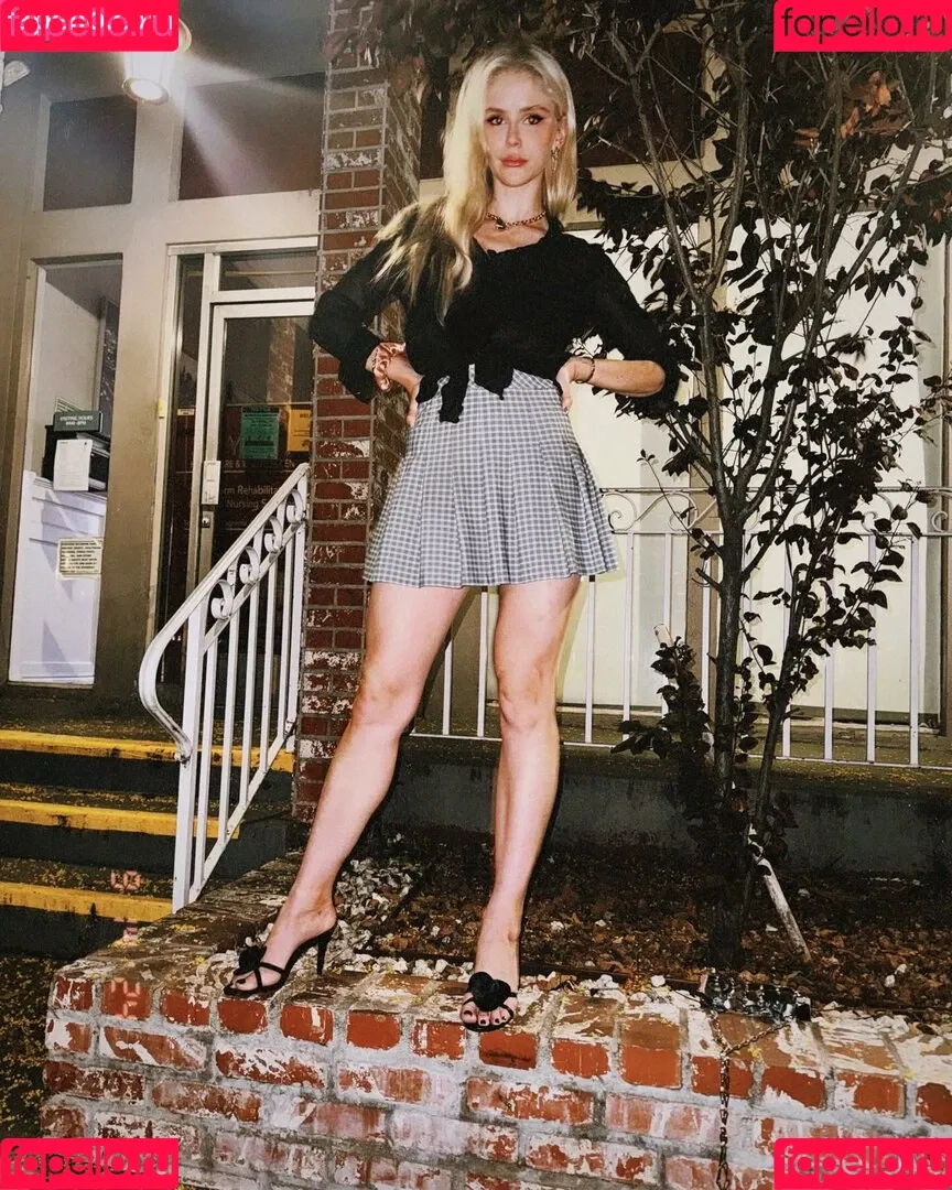 Erin Moriarty / erinelairmoriarty Onlyfans Photo Gallery 