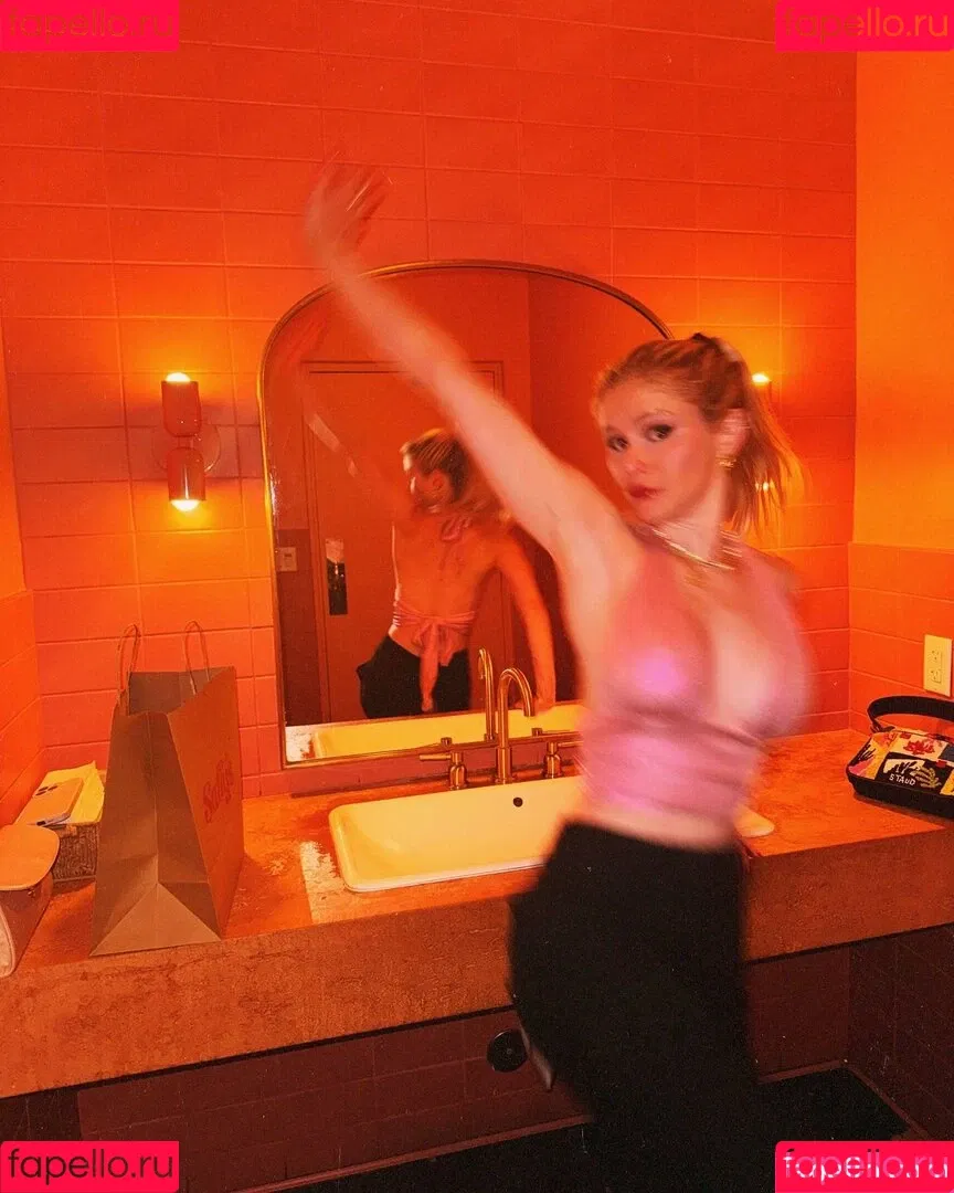 Erin Moriarty / erinelairmoriarty Onlyfans Photo Gallery 