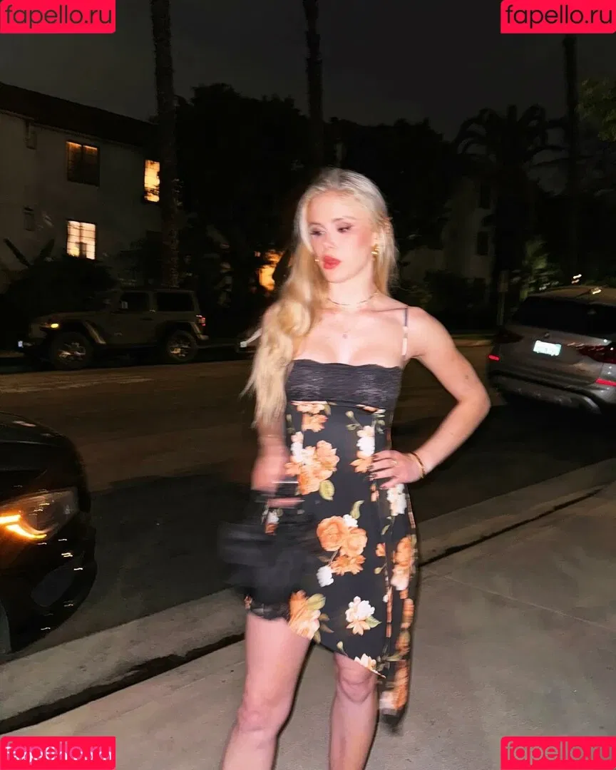 Erin Moriarty / erinelairmoriarty Onlyfans Photo Gallery 