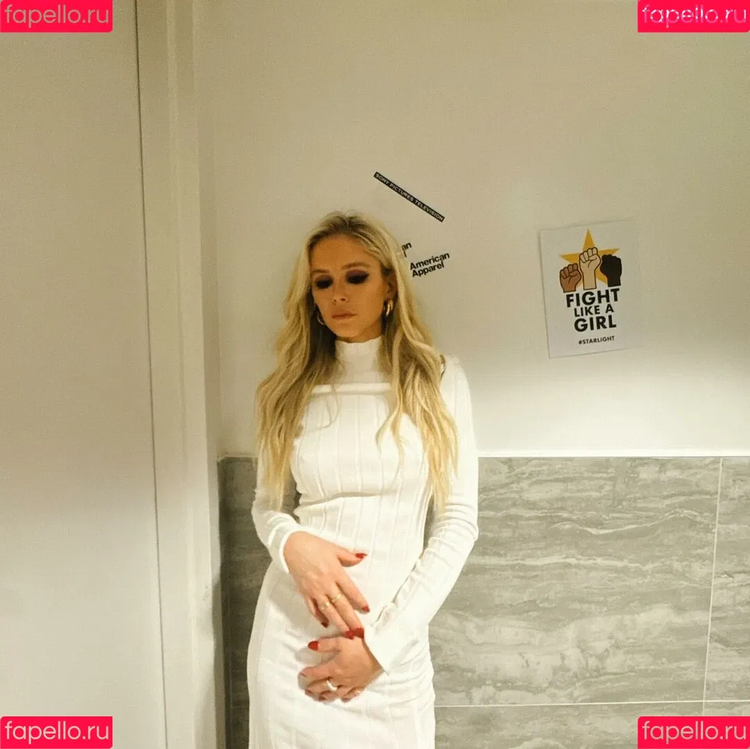 Erin Moriarty / erinelairmoriarty Onlyfans Photo Gallery 