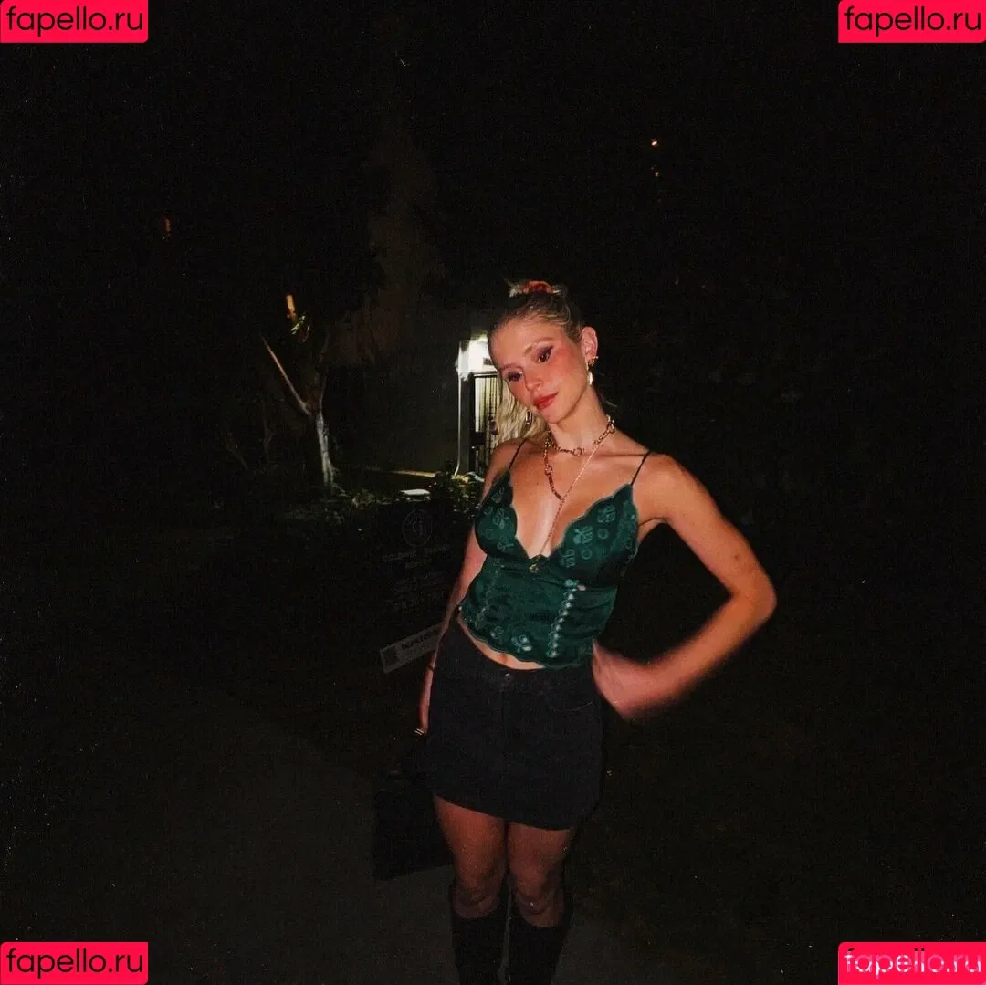 Erin Moriarty / erinelairmoriarty Onlyfans Photo Gallery 