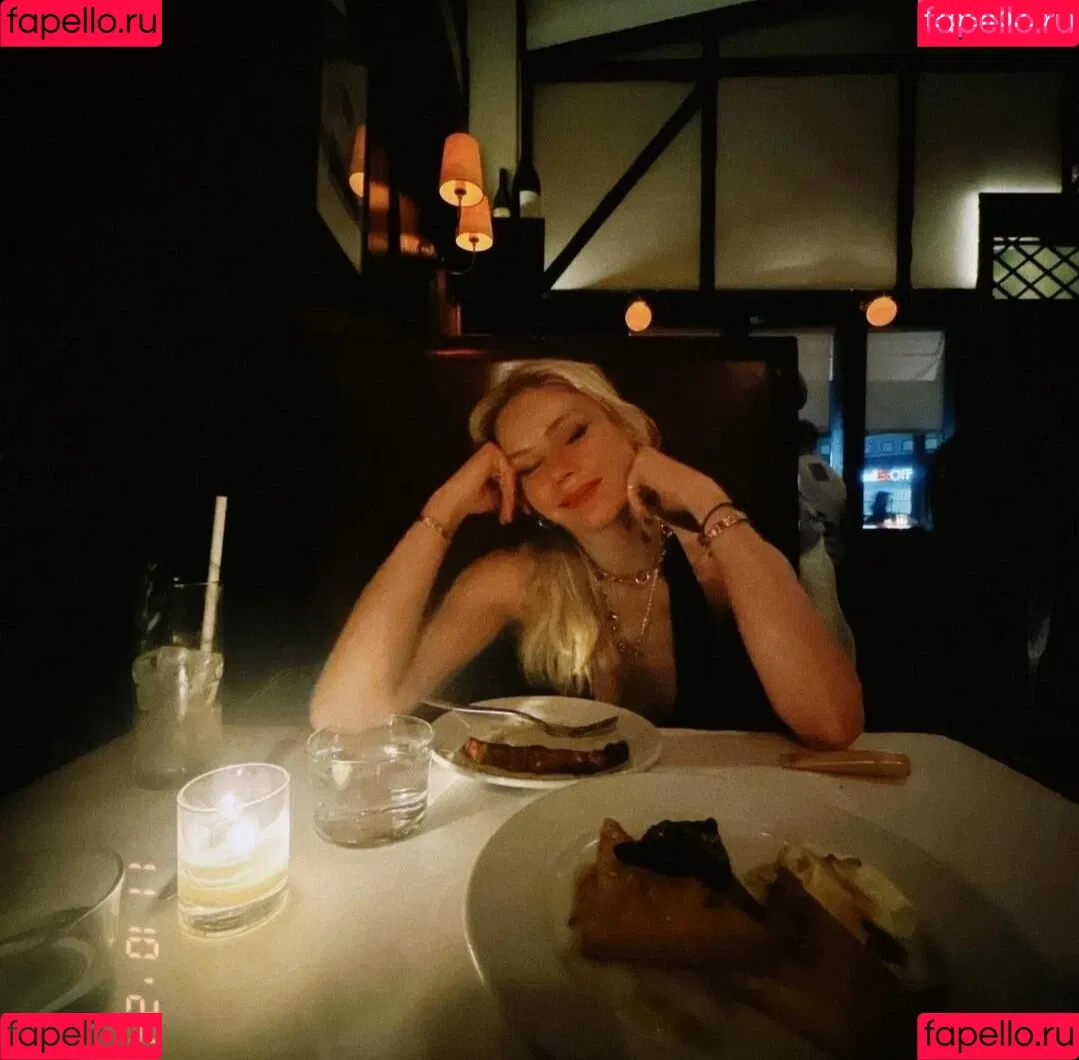 Erin Moriarty / erinelairmoriarty Onlyfans Photo Gallery 