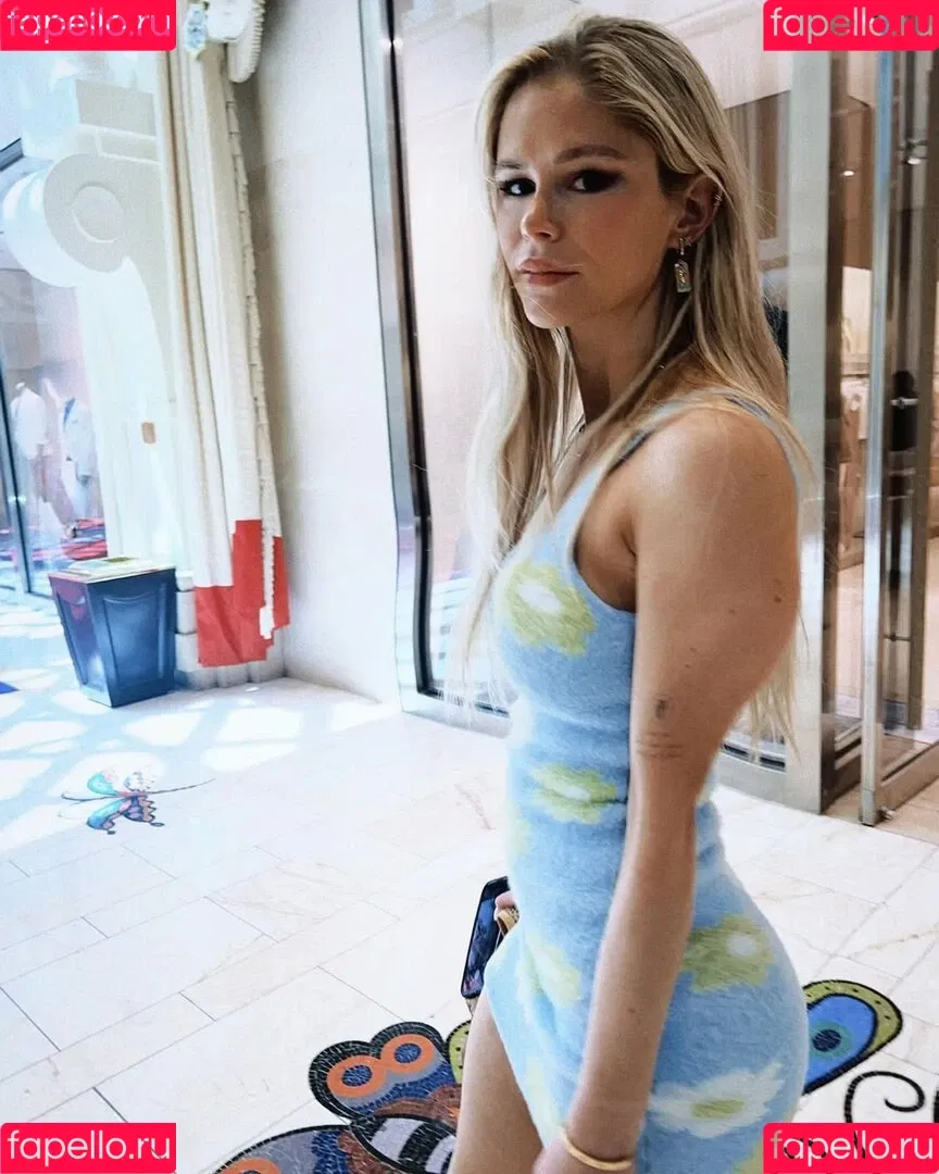 Erin Moriarty / erinelairmoriarty Onlyfans Photo Gallery 