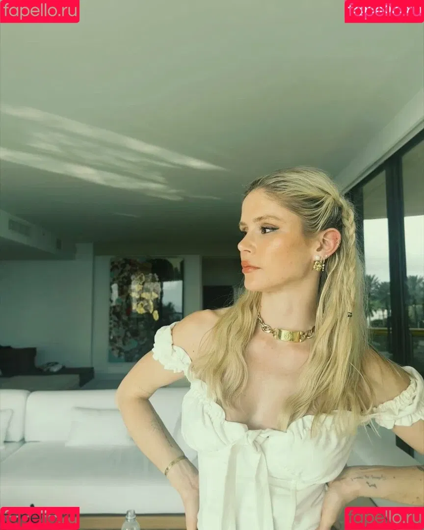 Erin Moriarty / erinelairmoriarty Onlyfans Photo Gallery 