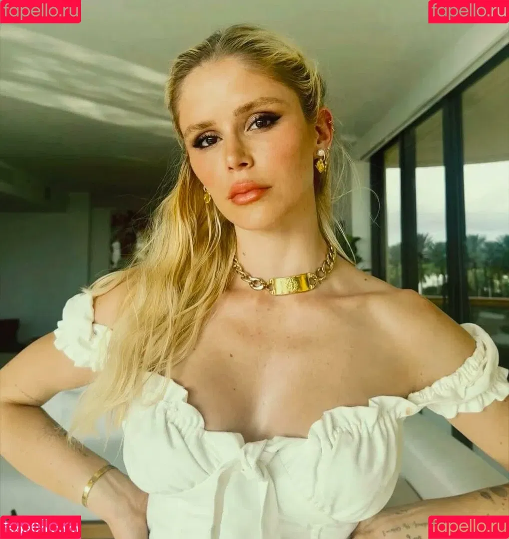 Erin Moriarty / erinelairmoriarty Onlyfans Photo Gallery 