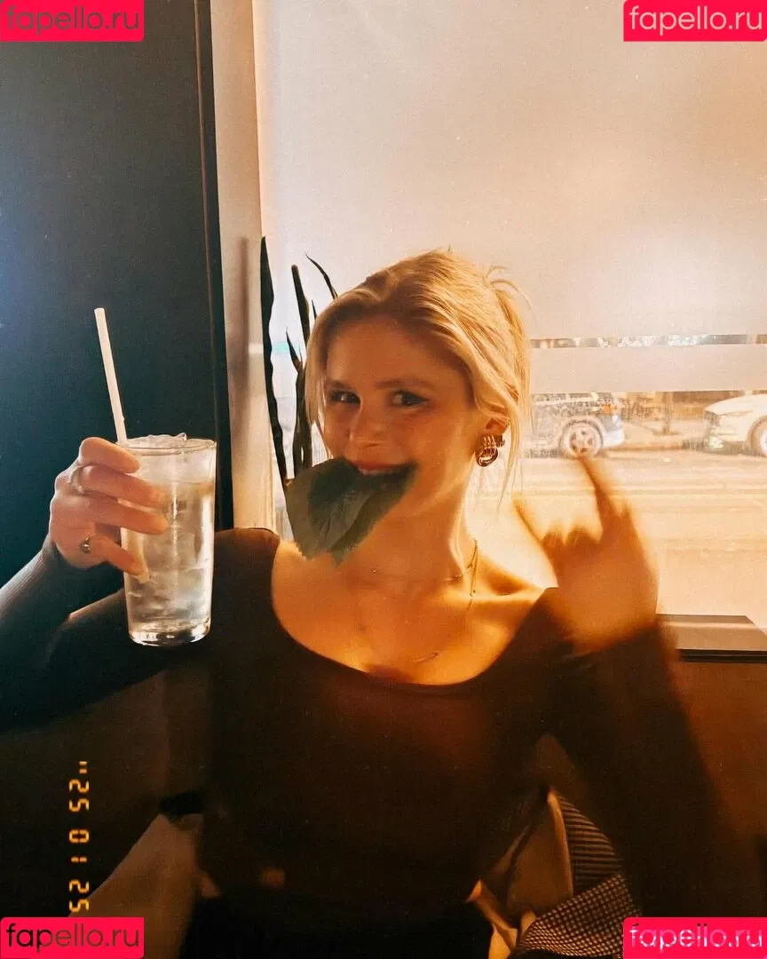 Erin Moriarty / erinelairmoriarty Onlyfans Photo Gallery 