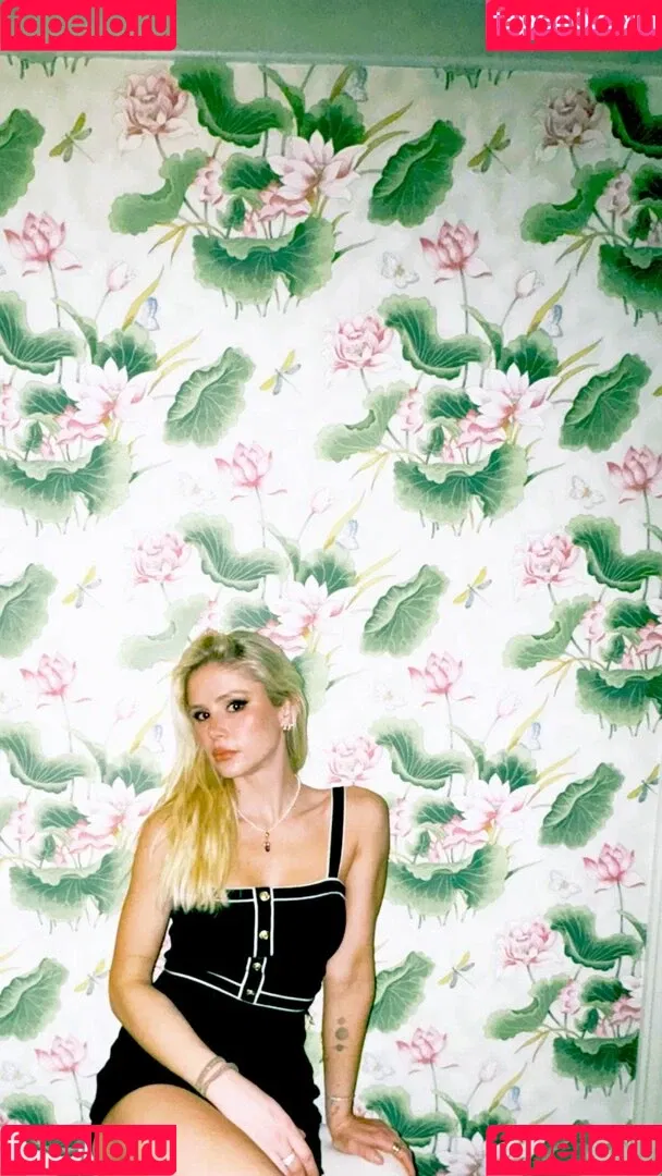 Erin Moriarty / erinelairmoriarty Onlyfans Photo Gallery 