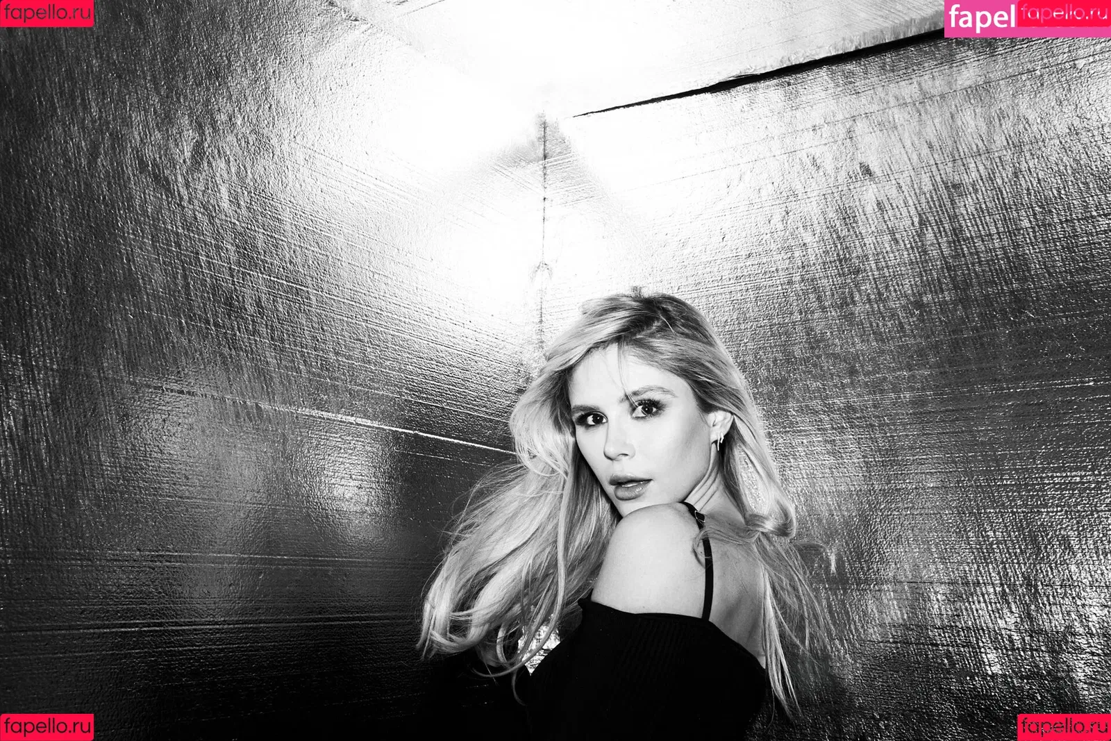 Erin Moriarty / erinelairmoriarty Onlyfans Photo Gallery 