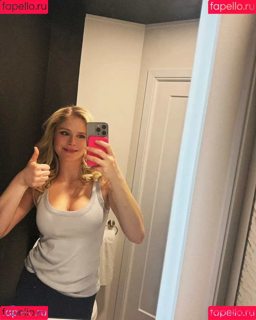 Erin Moriarty / erinelairmoriarty Onlyfans Photo Gallery 