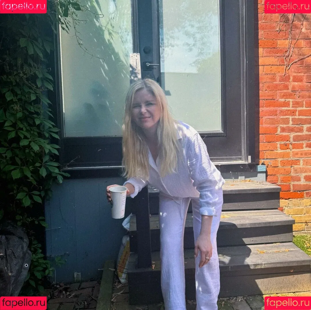 Erin Moriarty / erinelairmoriarty Onlyfans Photo Gallery 