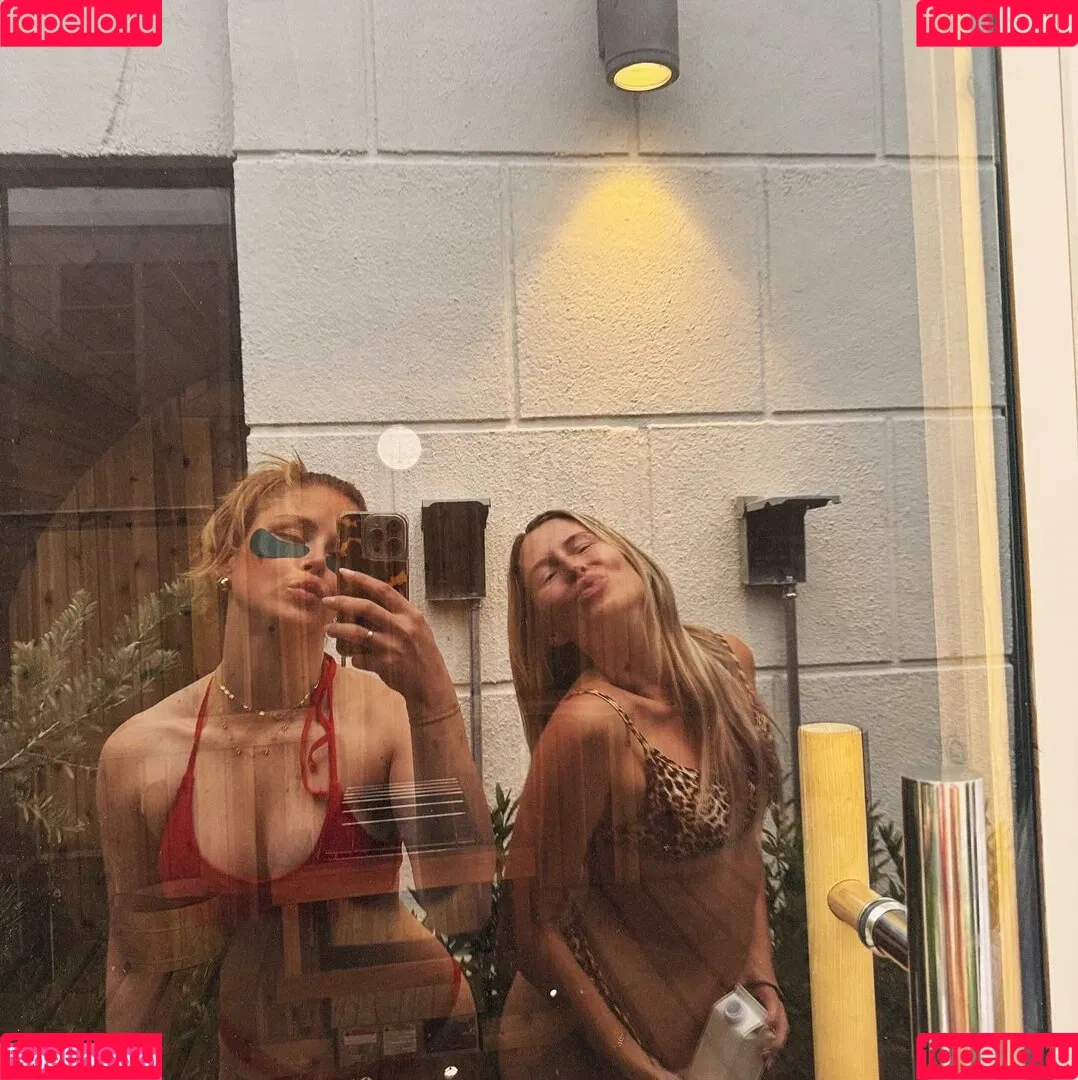 Erin Moriarty / erinelairmoriarty Onlyfans Photo Gallery 