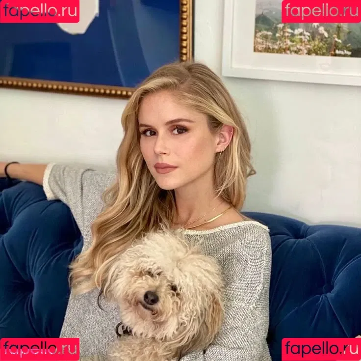 Erin Moriarty / erinelairmoriarty Onlyfans Photo Gallery 