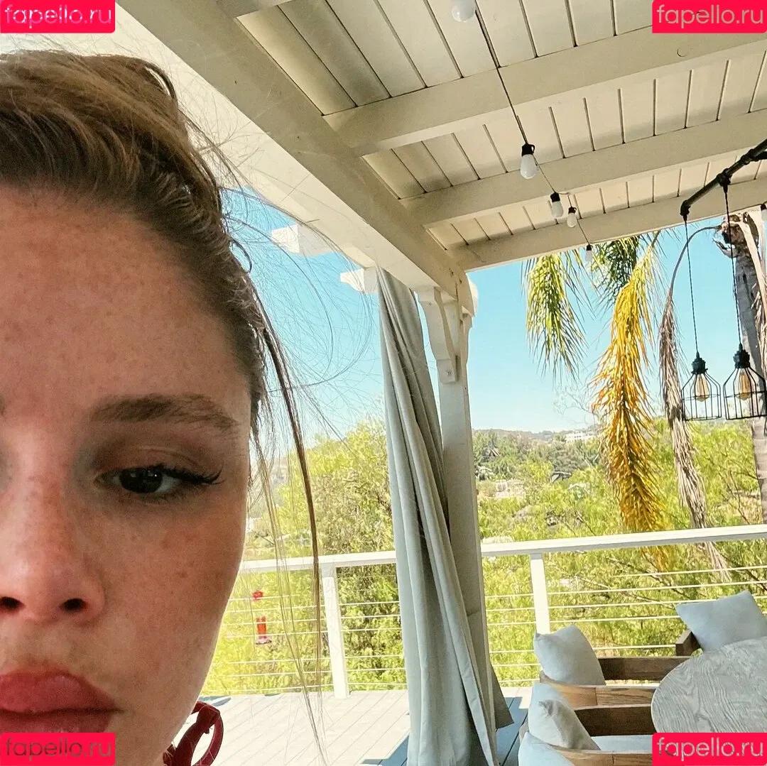 Erin Moriarty / erinelairmoriarty Onlyfans Photo Gallery 