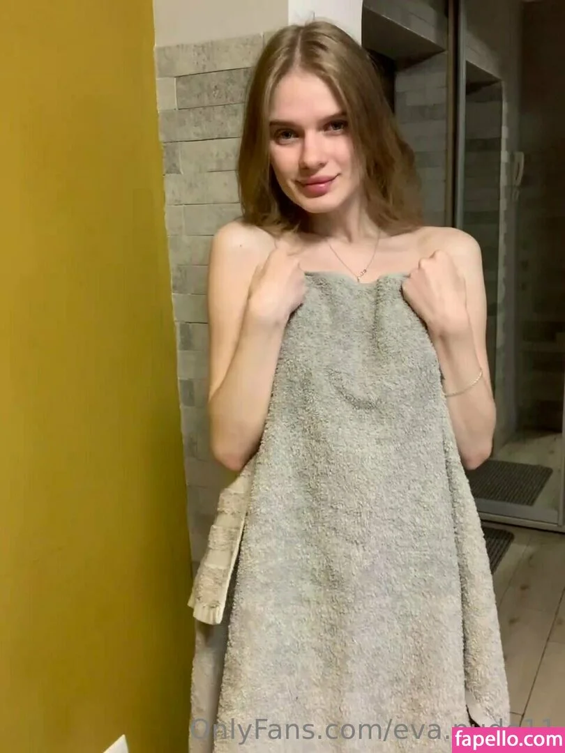 11eva01 / eva.nude11 Onlyfans Photo Gallery 