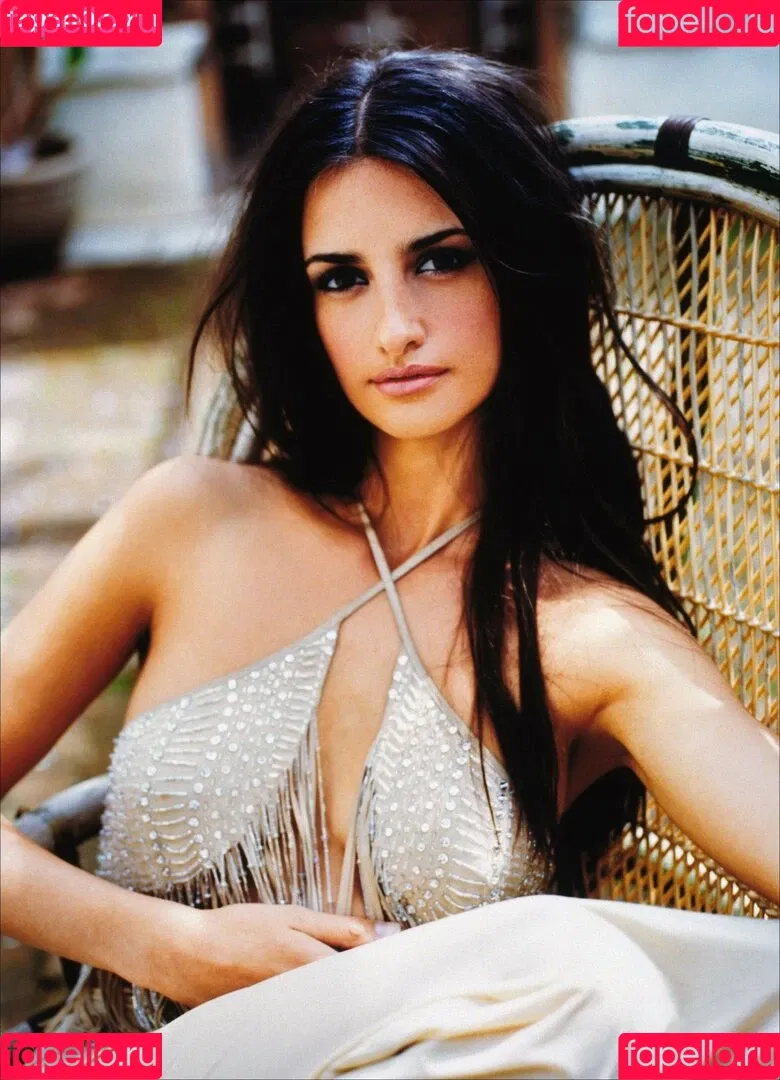 PenelopeCruzOfi / Penélope Cruz / penelopecruzoficial Onlyfans Photo Gallery 