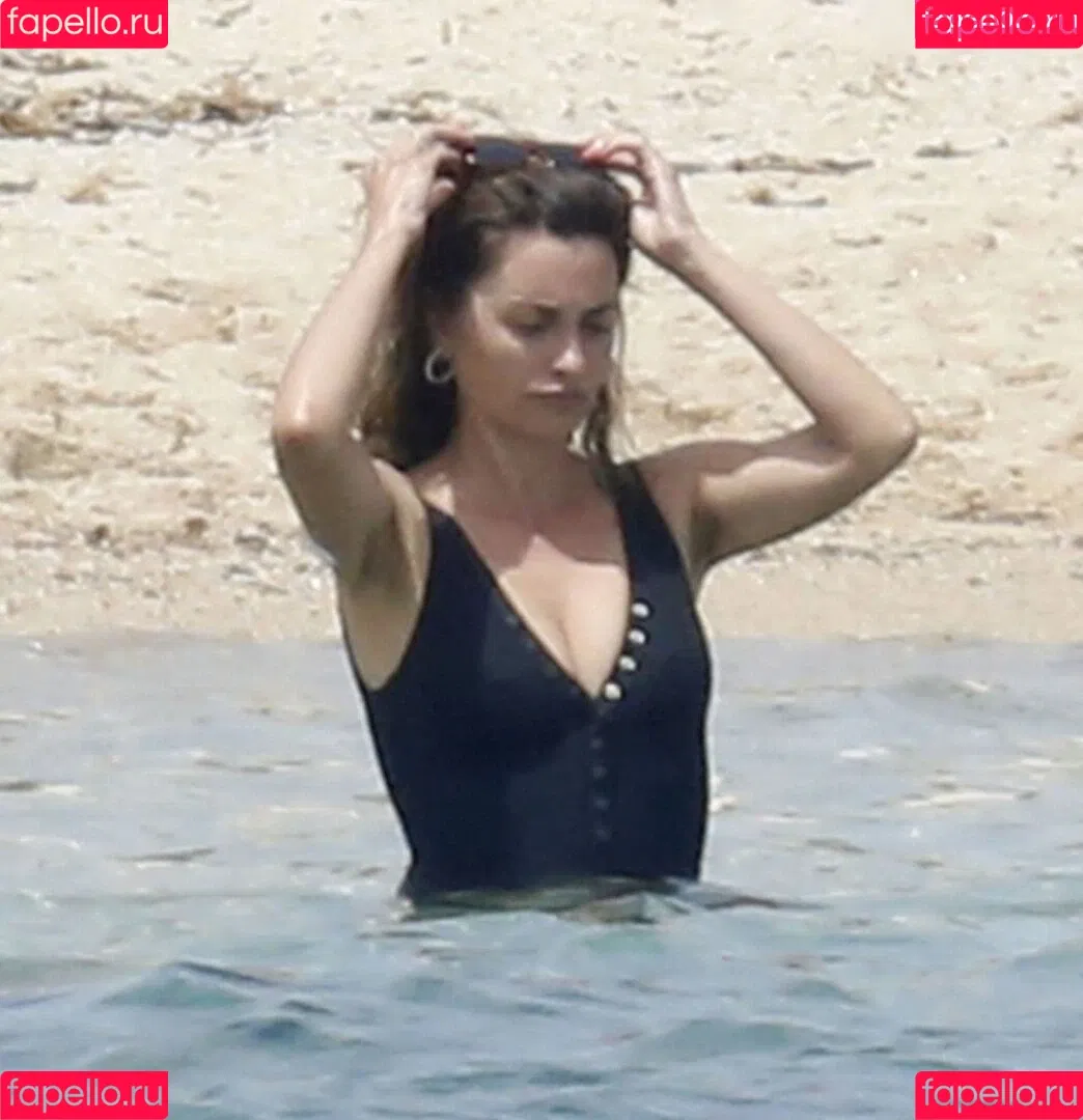 PenelopeCruzOfi / Penélope Cruz / penelopecruzoficial Onlyfans Photo Gallery 