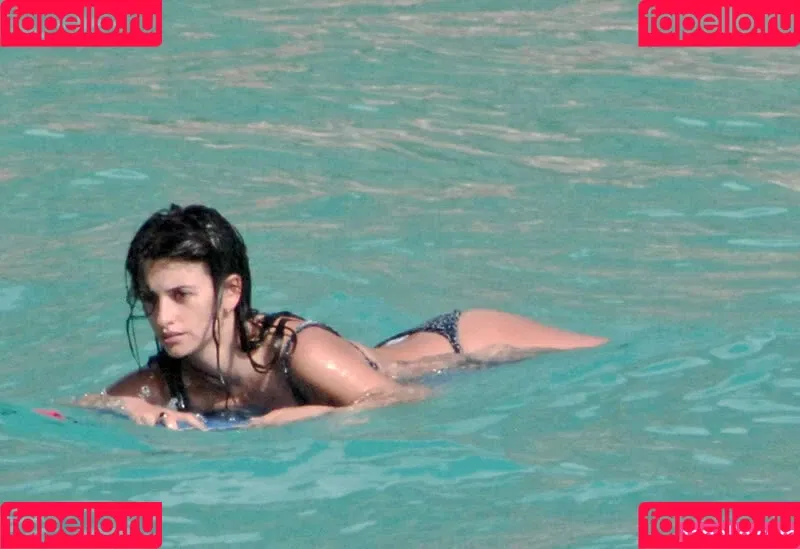 PenelopeCruzOfi / Penélope Cruz / penelopecruzoficial Onlyfans Photo Gallery 