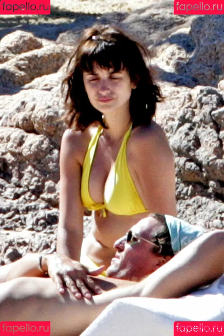 PenelopeCruzOfi / Penélope Cruz / penelopecruzoficial Onlyfans Photo Gallery 