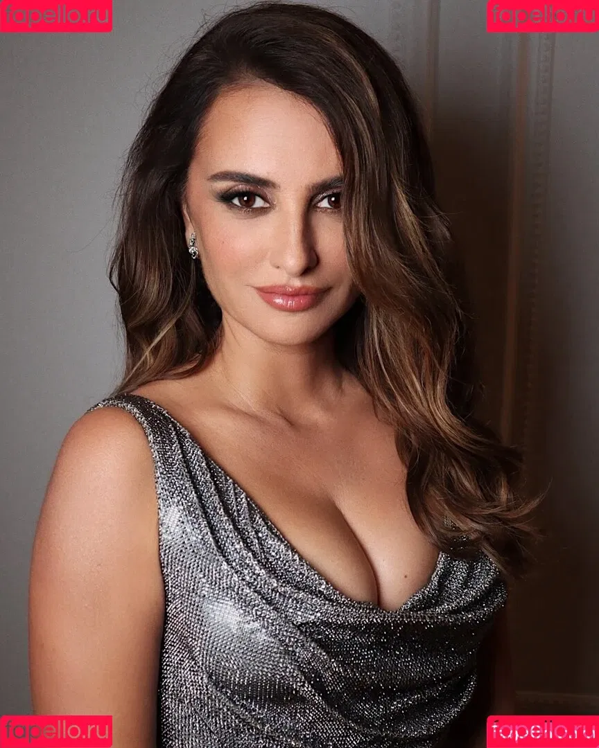 PenelopeCruzOfi / Penélope Cruz / penelopecruzoficial Onlyfans Photo Gallery 