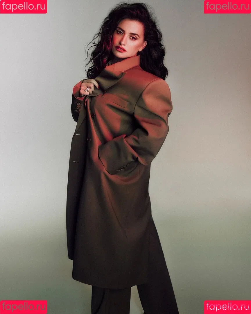 PenelopeCruzOfi / Penélope Cruz / penelopecruzoficial Onlyfans Photo Gallery 
