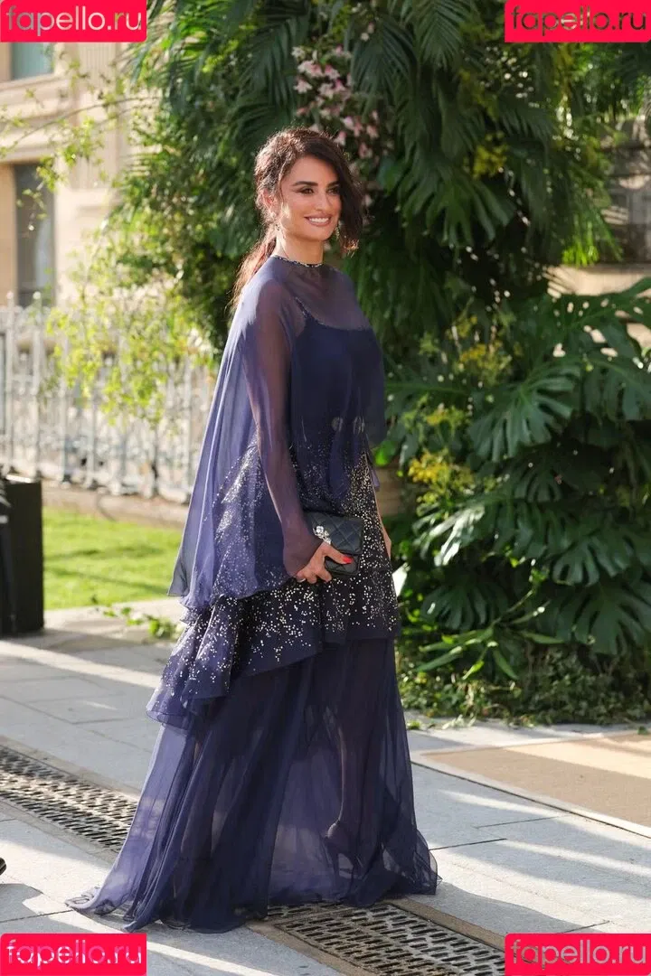 PenelopeCruzOfi / Penélope Cruz / penelopecruzoficial Onlyfans Photo Gallery 