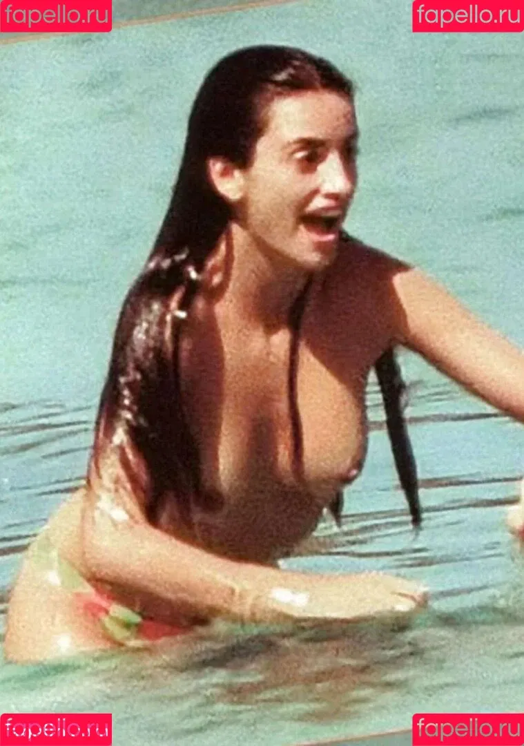PenelopeCruzOfi / Penélope Cruz / penelopecruzoficial Onlyfans Photo Gallery 